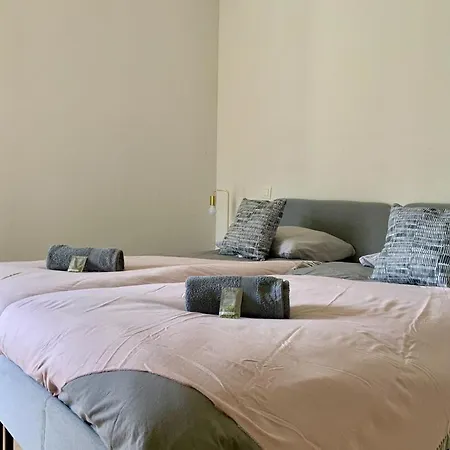 Les Naiades F25- 1 Bedroom For 4 People アパート